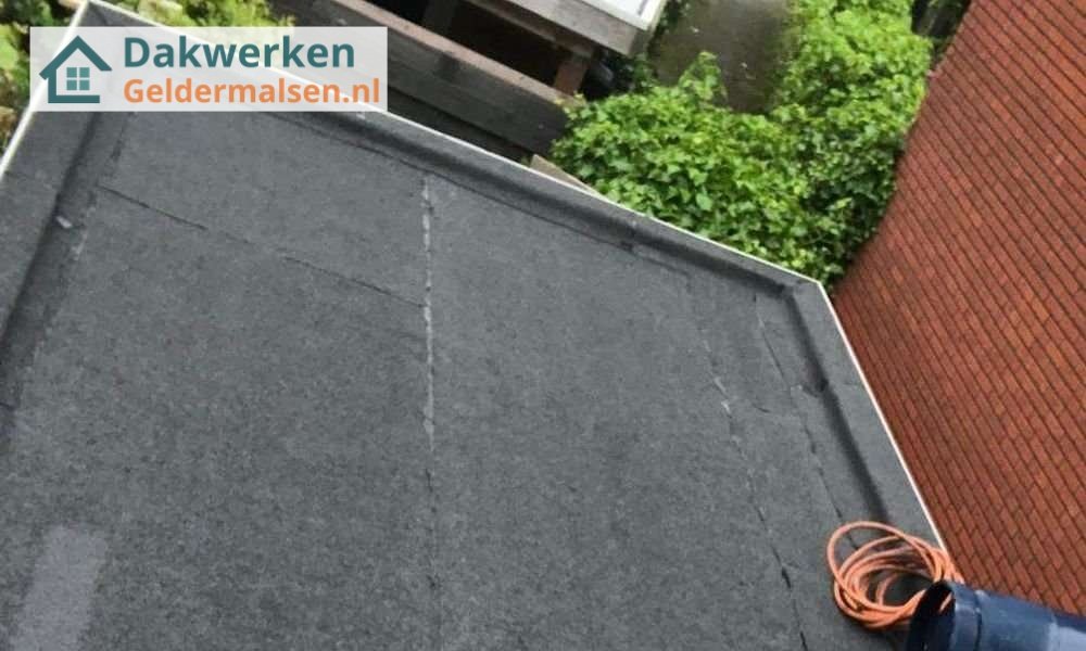 Wat kost een plat dak herstellen? Wat kost een plat dak herstellen in Geldermalsen?