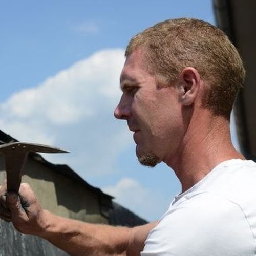 Zijkant-bekleden-met-shingles Dakdekker Geldermalsen met nokvorsten